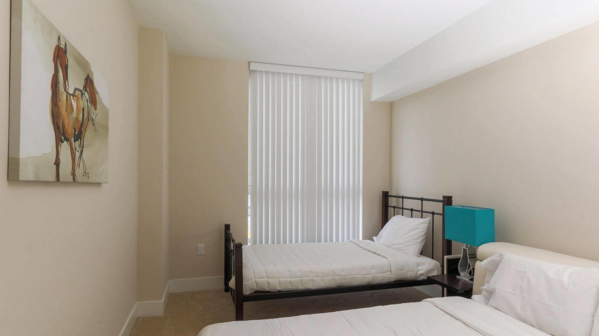 Pelicanstay In Coconut Grove Miami Coral Gables Bagian luar foto